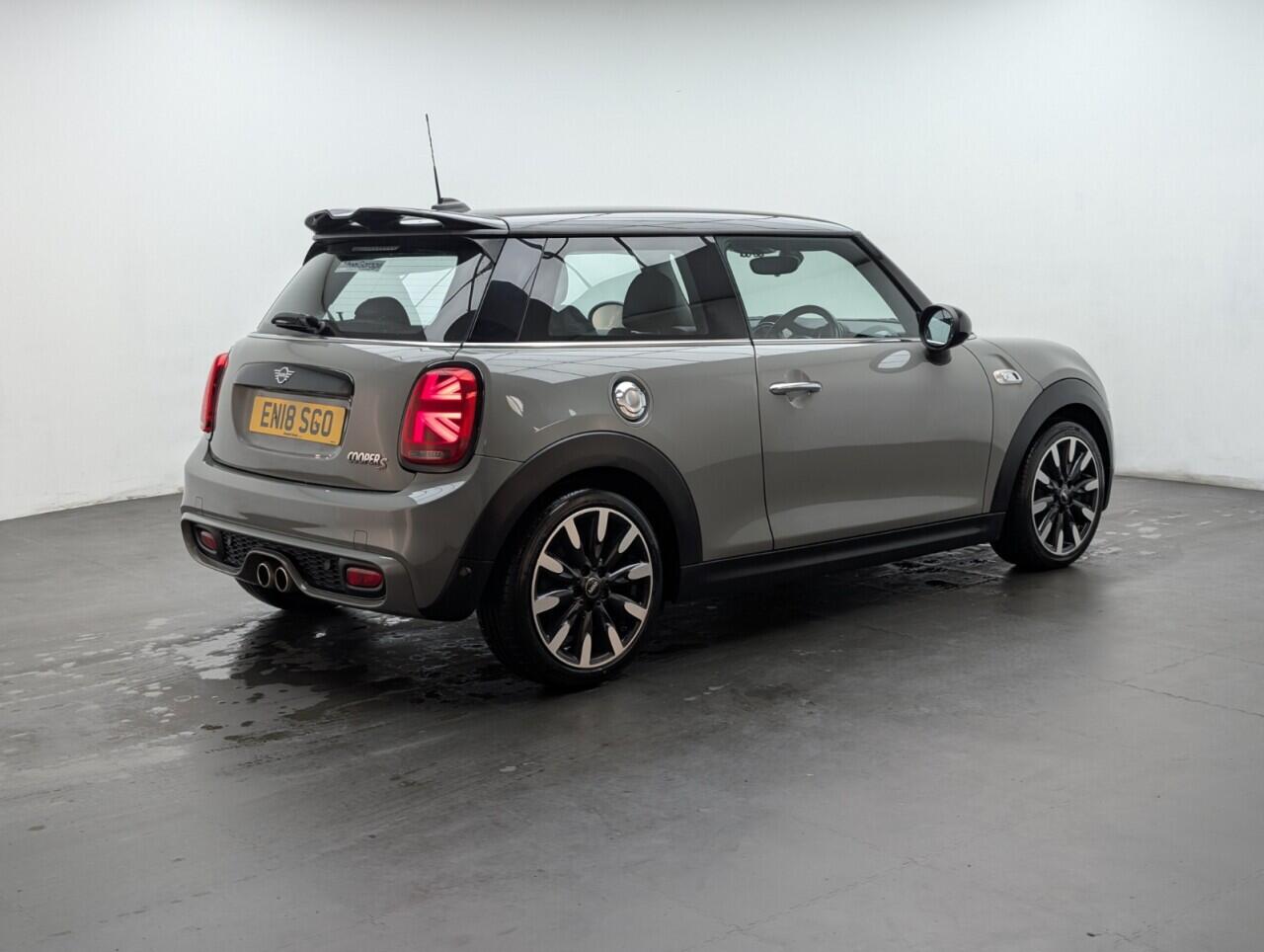 Used MINI Hatch 2018 for sale - 76765129: Photo 8