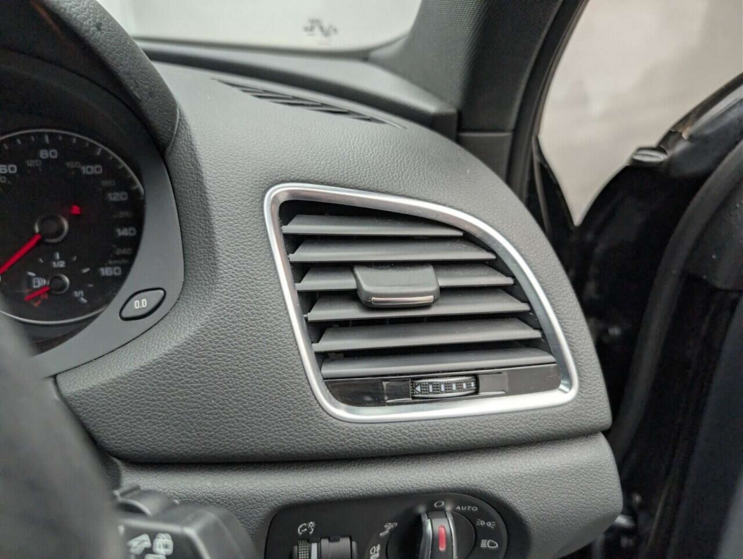 Used Audi Q3 2016 for sale - 77714040: Photo 17