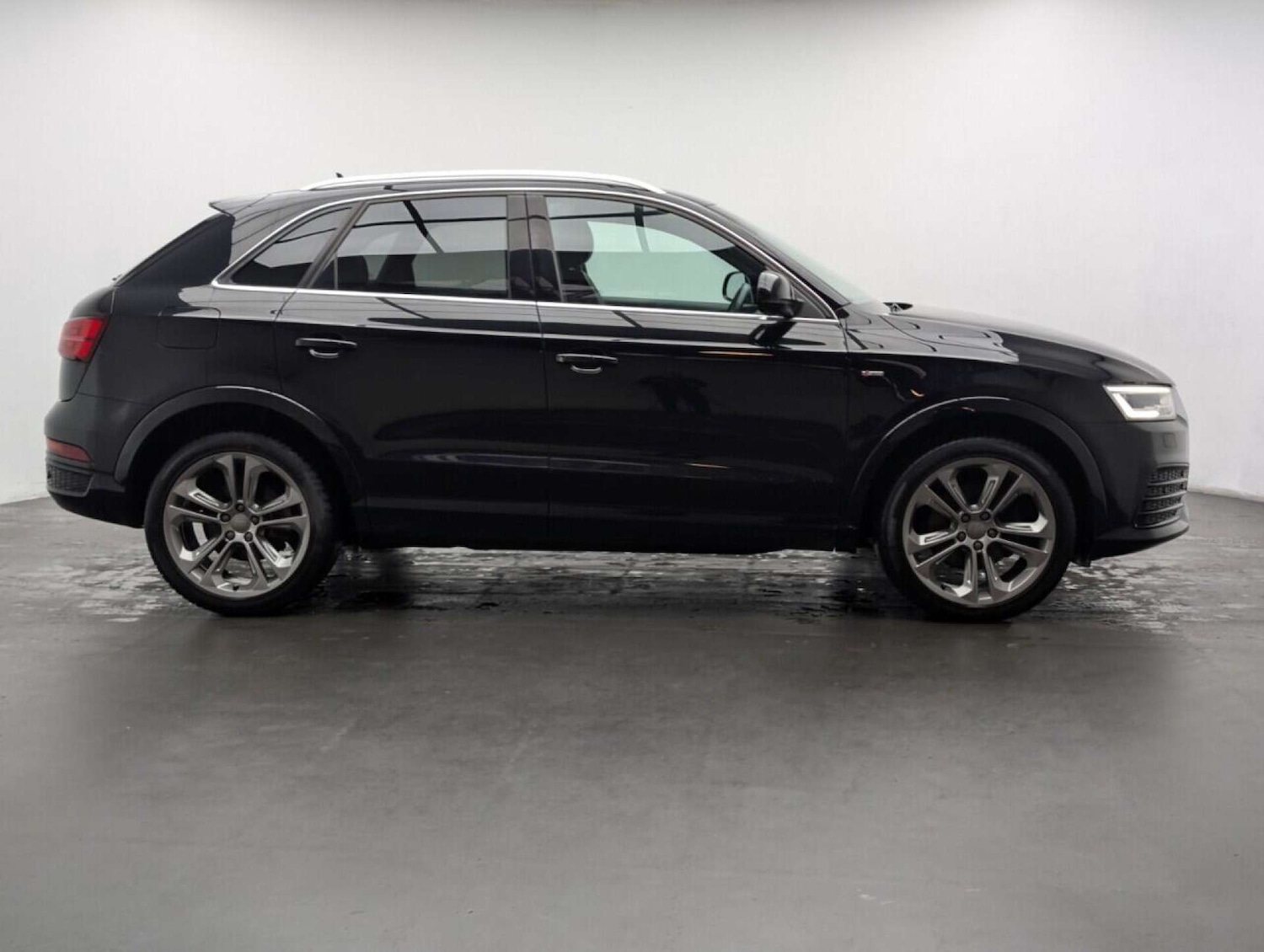 Used Audi Q3 2016 for sale - 77714040: Photo 9