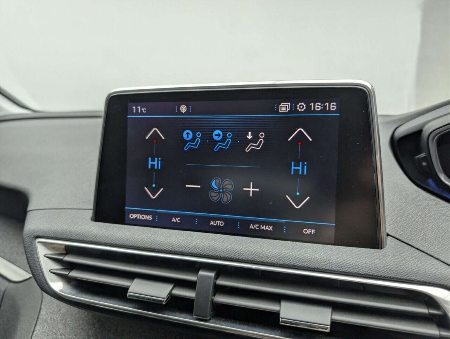 Used Peugeot 3008 2017 for sale - 77713180: Photo 16