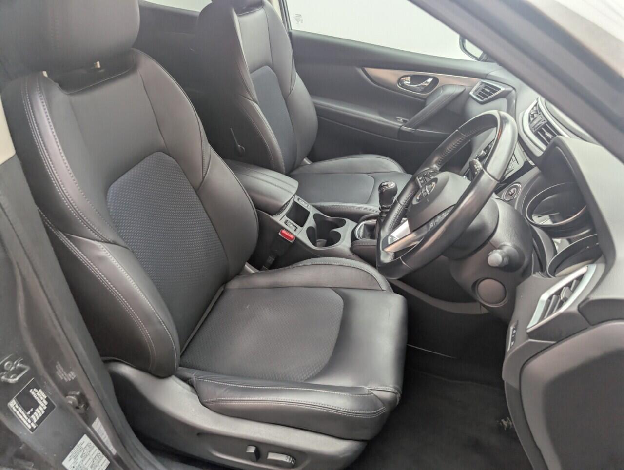 Used Nissan Qashqai 2017 for sale - 76472235: Photo 12