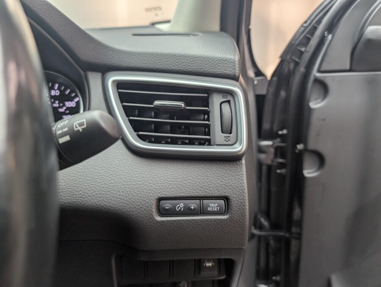 Used Nissan Qashqai 2017 for sale - 76472235: Photo 21