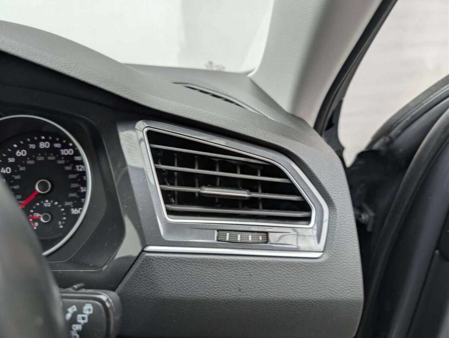 Used Volkswagen Tiguan 2019 for sale - 77714270: Photo 19