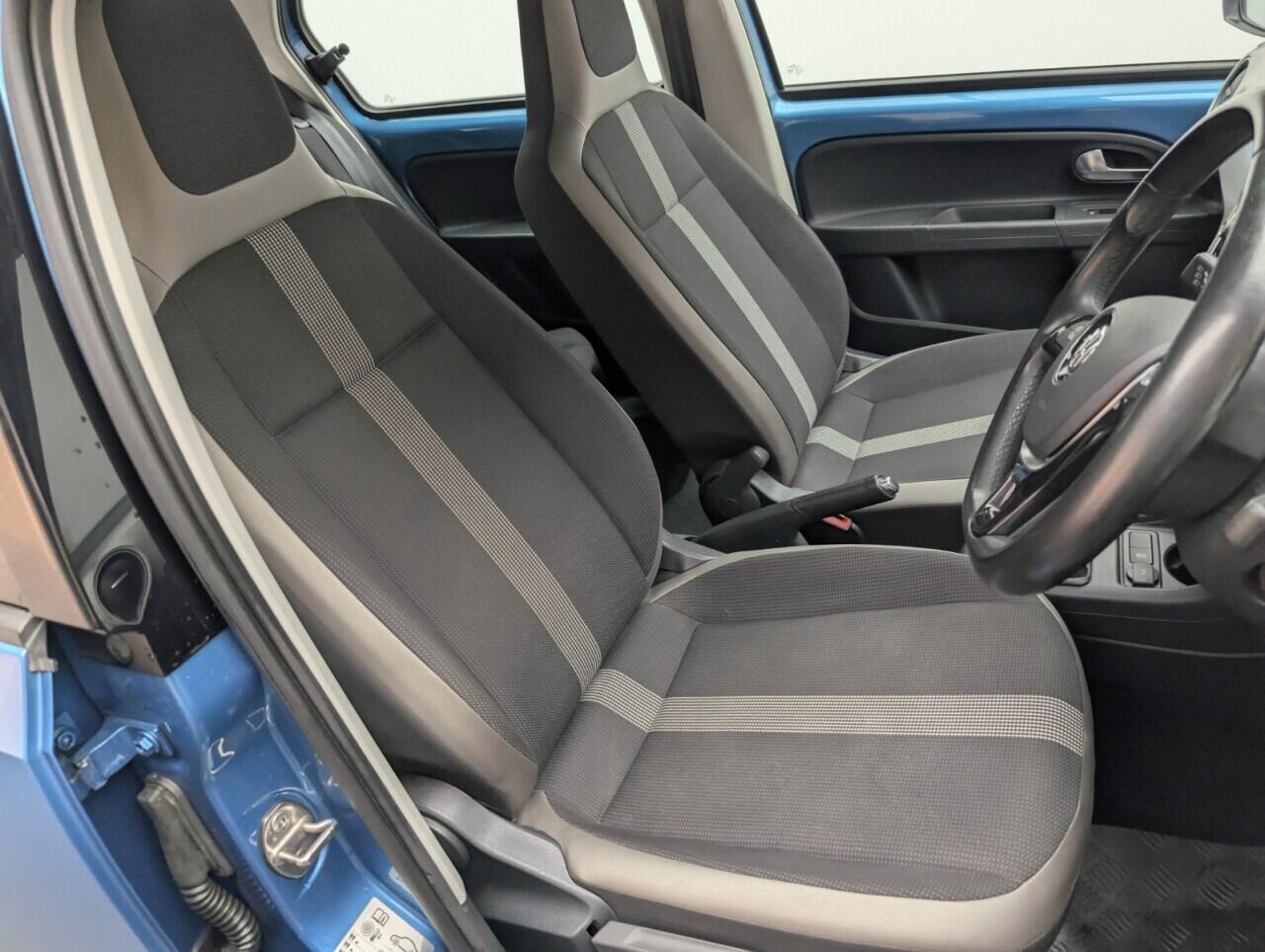 Used Volkswagen up! 2017 for sale - 76425617: Photo 12