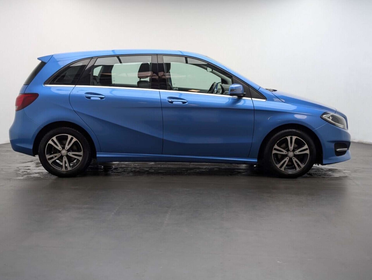 Used Mercedes-Benz B Class 2016 for sale - 77712991: Photo 9