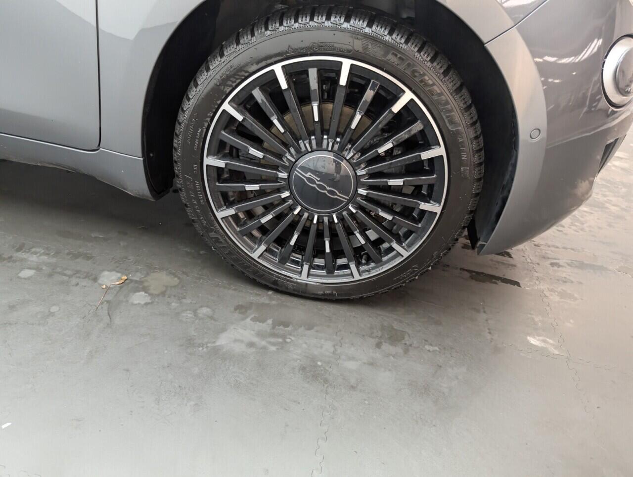 Used Fiat 500e 2022 for sale - 76423533: Photo 10