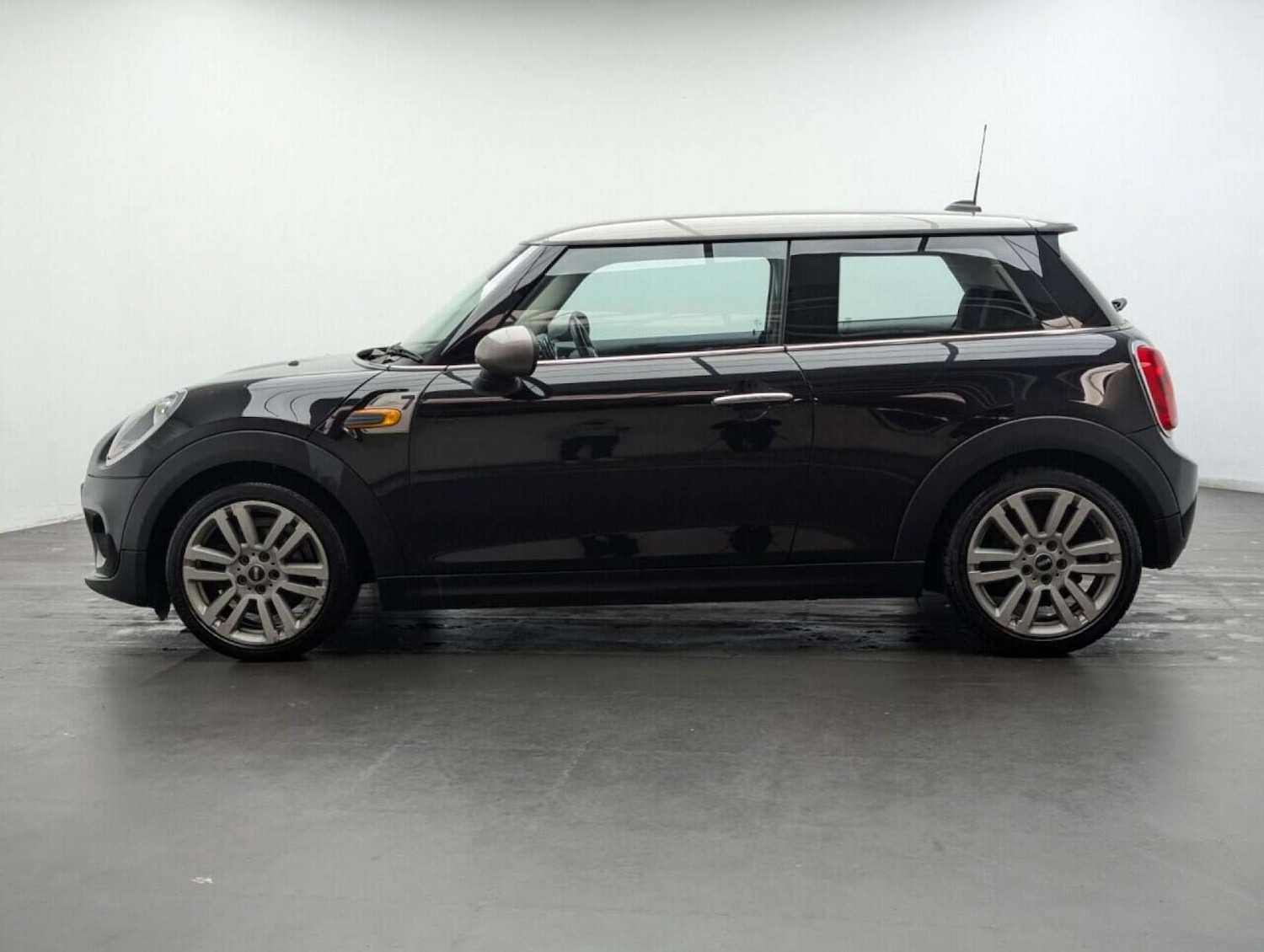 Used MINI Hatch 2017 for sale - 77714903: Photo 3