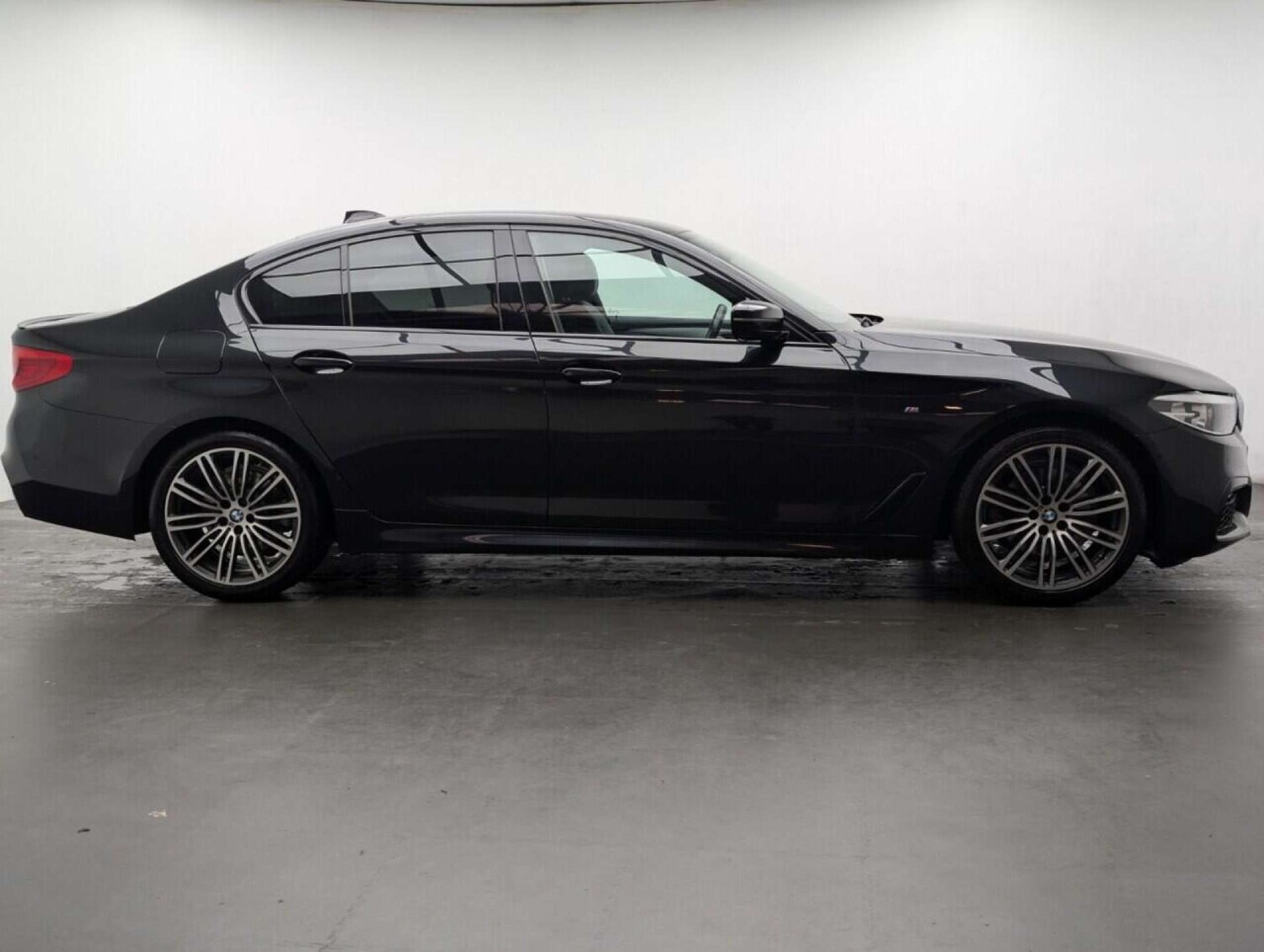 Used BMW 5 Series 2020 for sale - 77713839: Photo 9