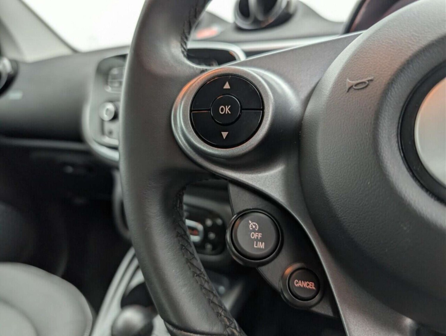 Used smart fortwo 2017 for sale - 77807450: Photo 17