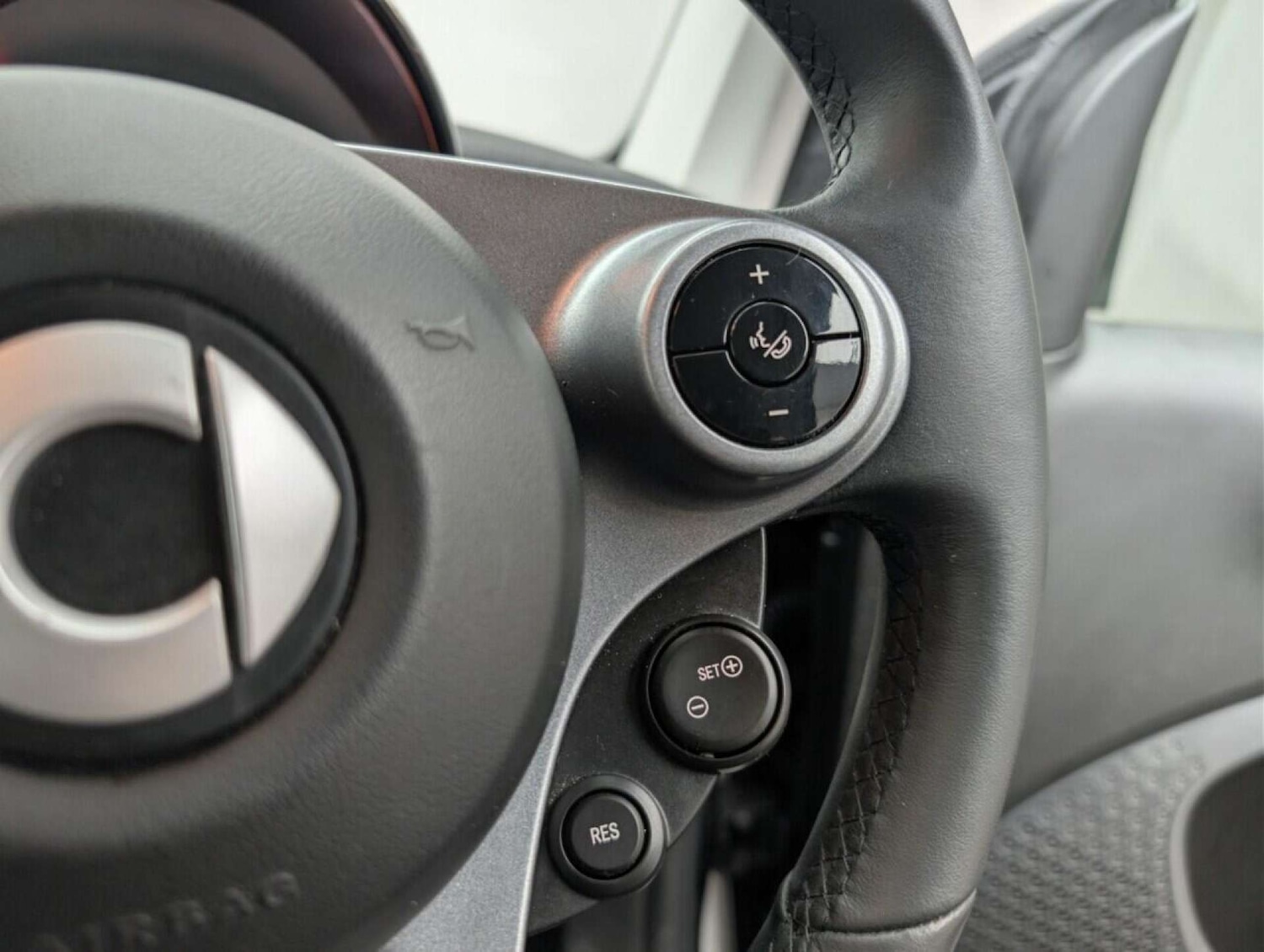 Used smart fortwo 2017 for sale - 77807450: Photo 18