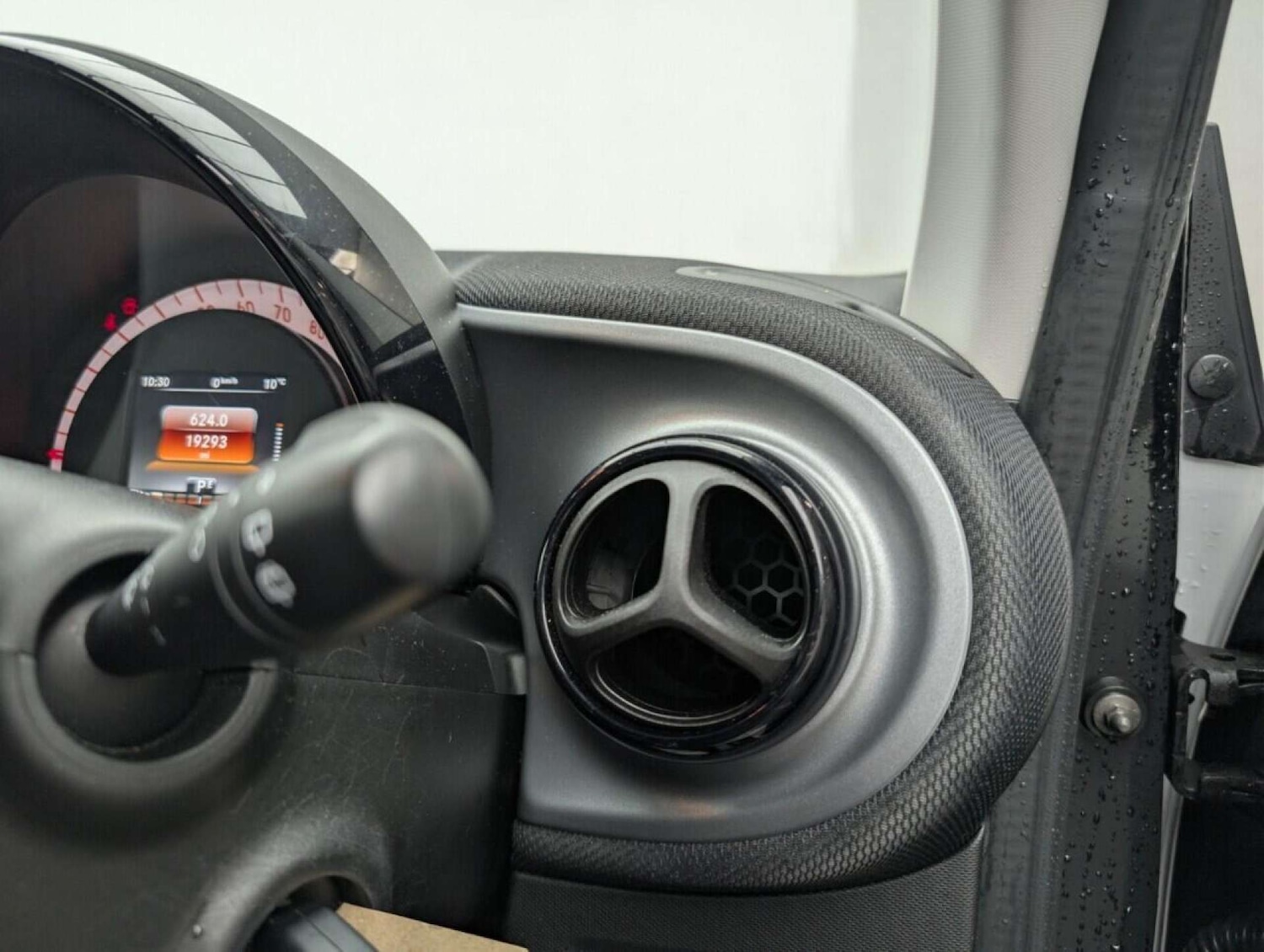 Used smart fortwo 2017 for sale - 77807450: Photo 19