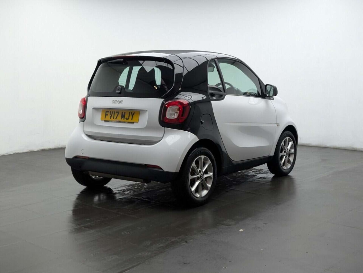 Used smart fortwo 2017 for sale - 77807450: Photo 8