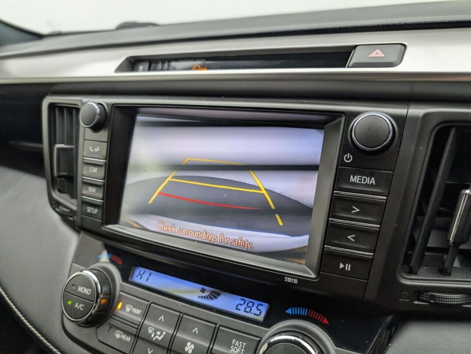 Used Toyota RAV4 2018 for sale - 77713369: Photo 15