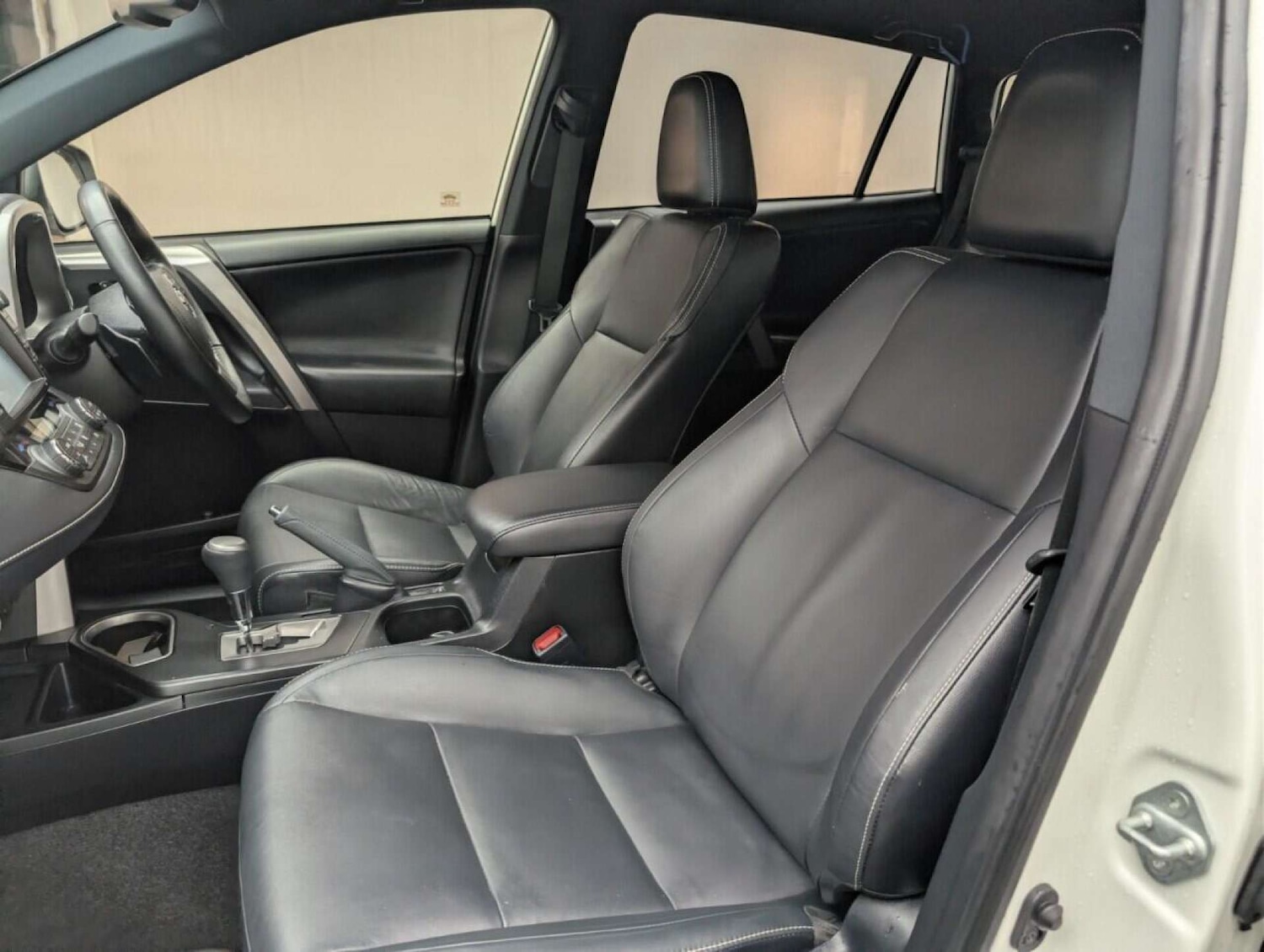 Used Toyota RAV4 2018 for sale - 77713369: Photo 29