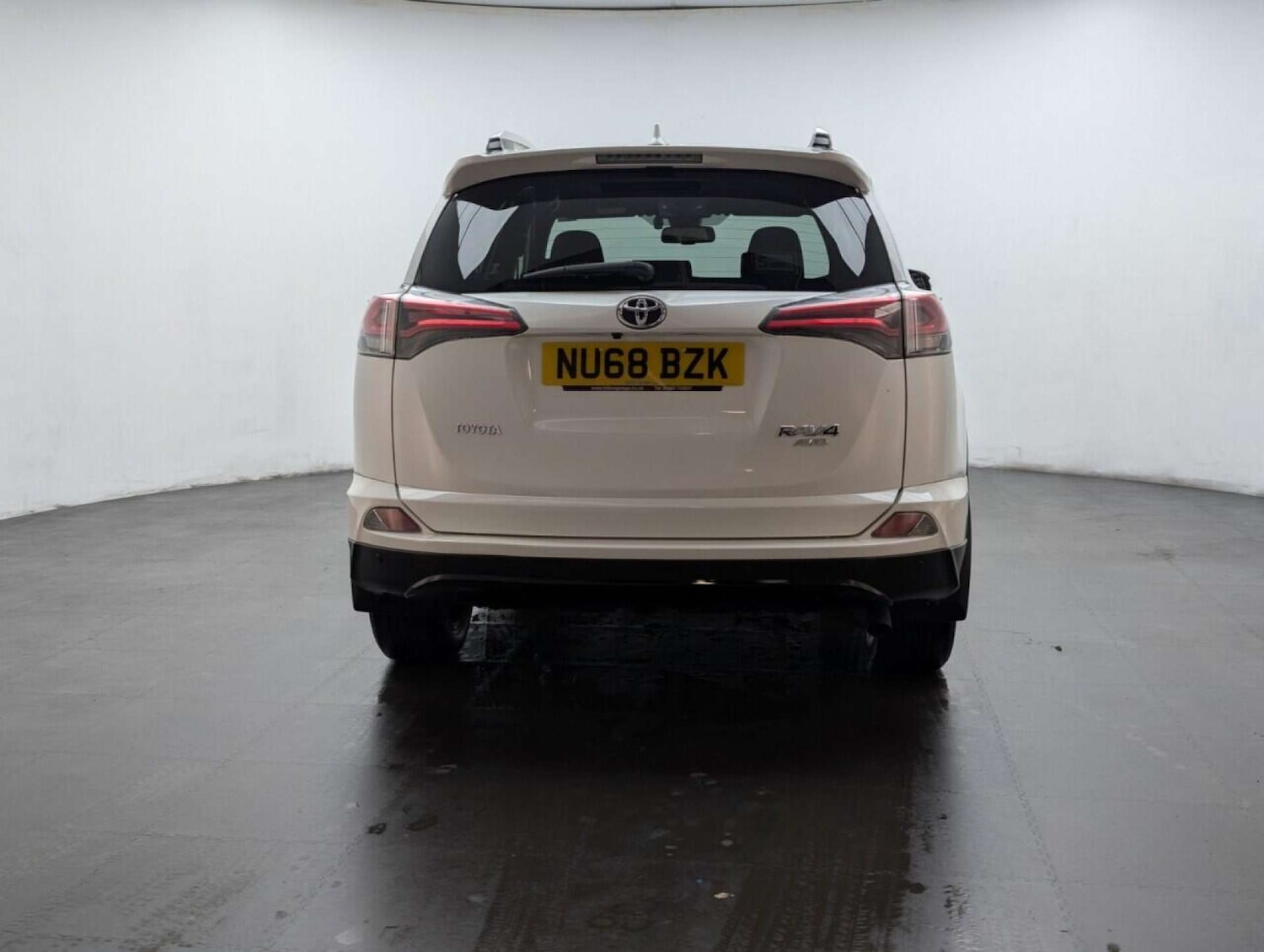 Used Toyota RAV4 2018 for sale - 77713369: Photo 7