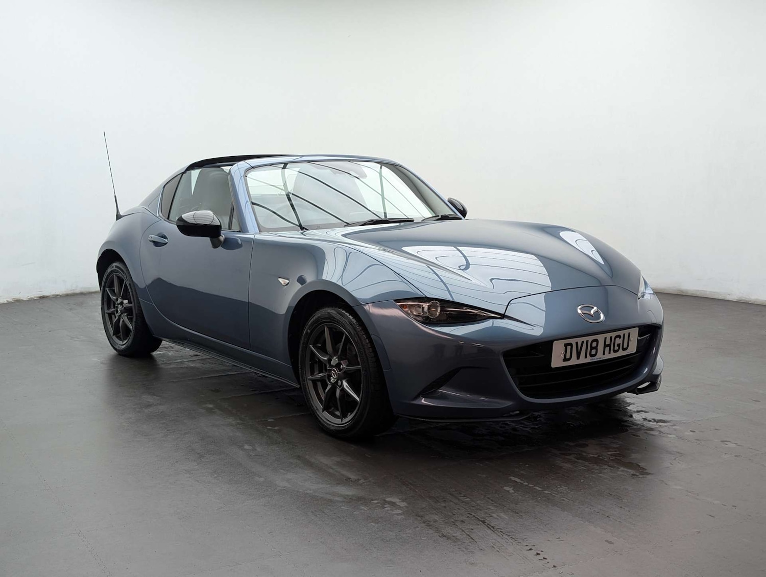 Used Mazda MX-5 2018 for sale - 77998546: Photo 2