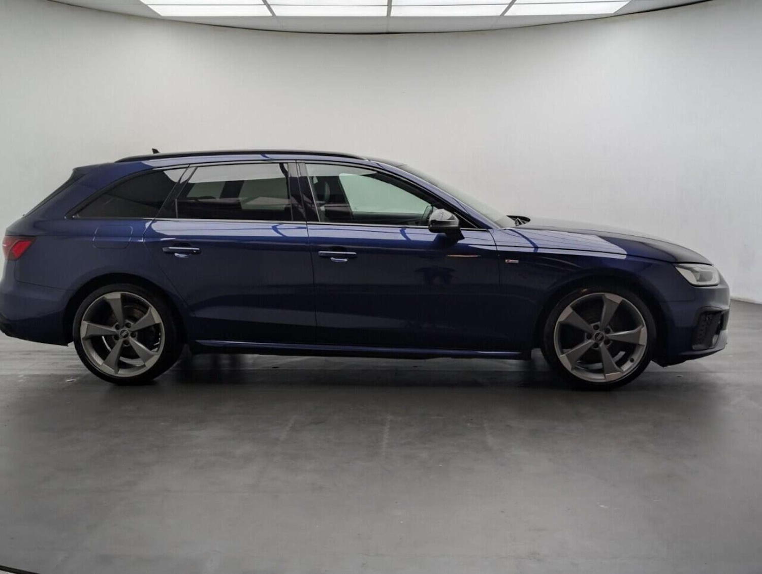 Used Audi A4 2021 for sale - 77713293: Photo 9