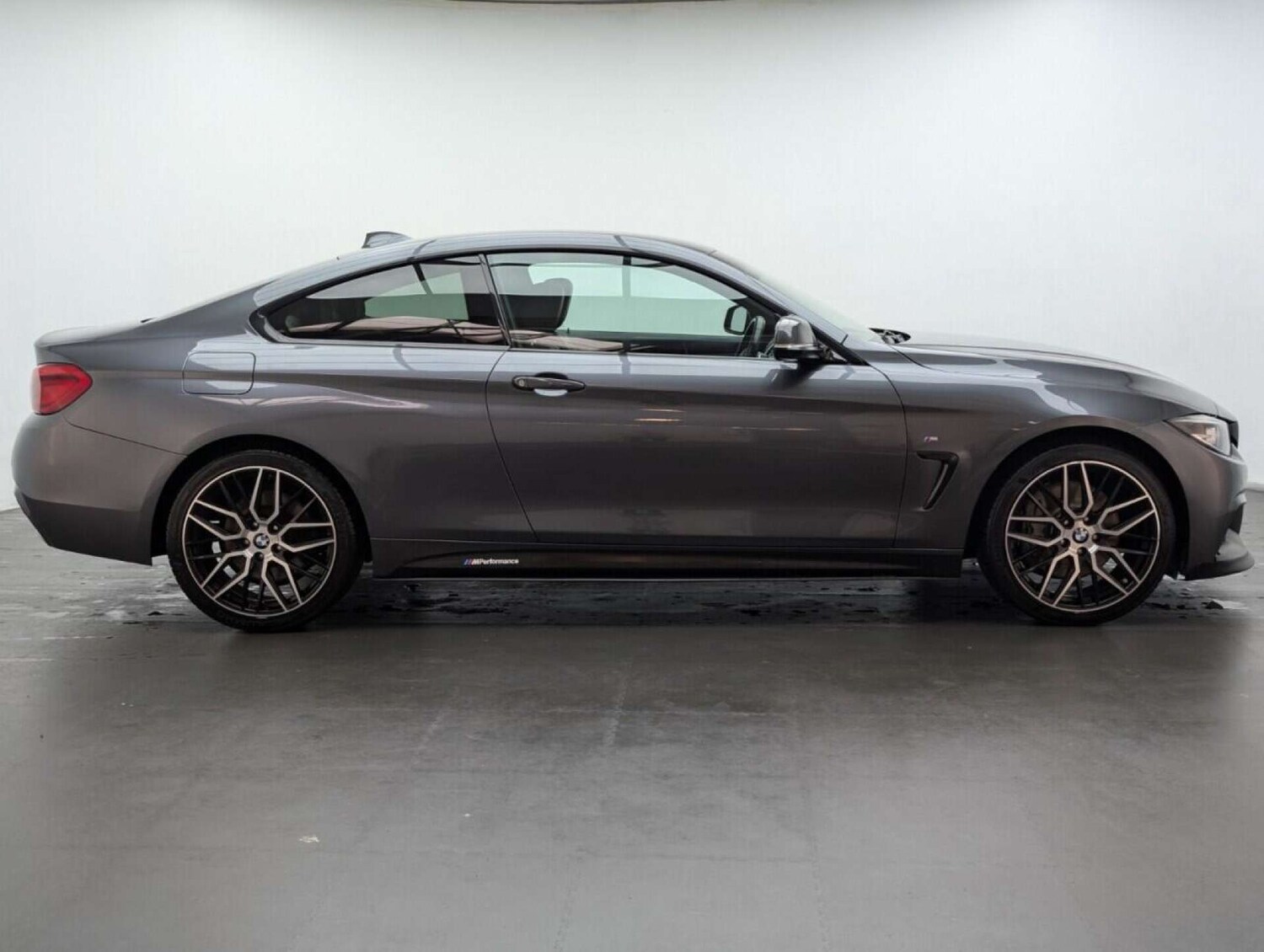 Used BMW 4 Series 2017 for sale - 77713290: Photo 9