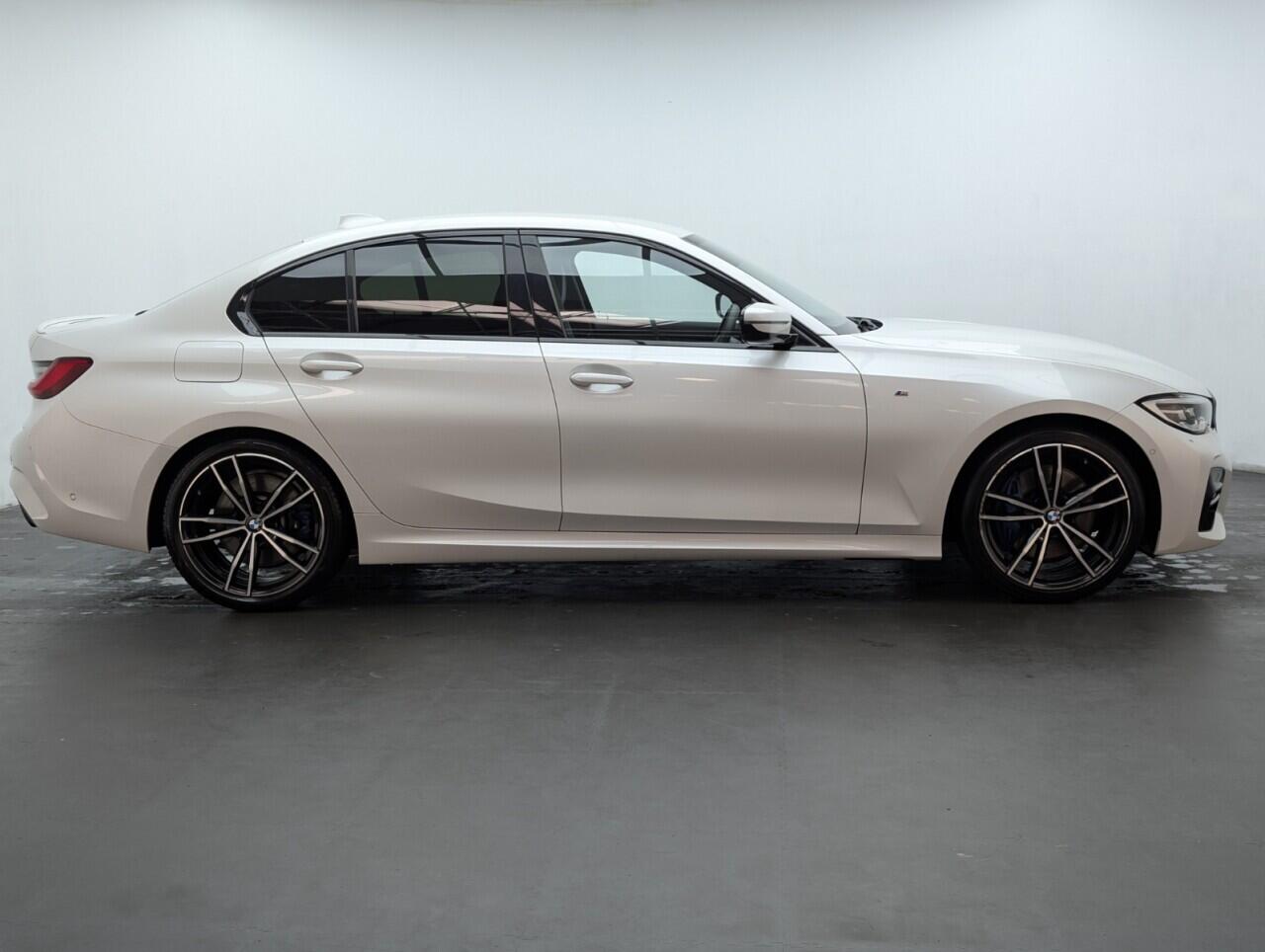 Used BMW 3 Series 2019 for sale - 76423487: Photo 9