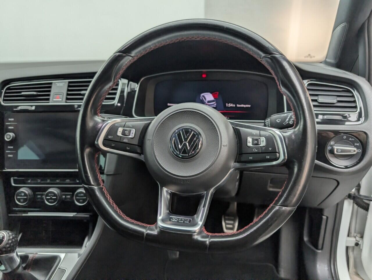 Used Volkswagen Golf 2017 for sale - 77166908: Photo 20