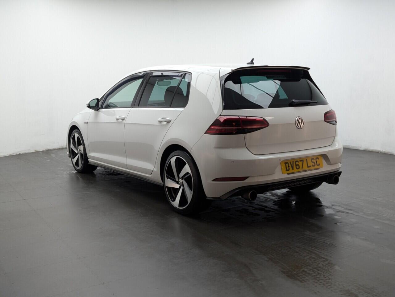 Used Volkswagen Golf 2017 for sale - 77166908: Photo 6