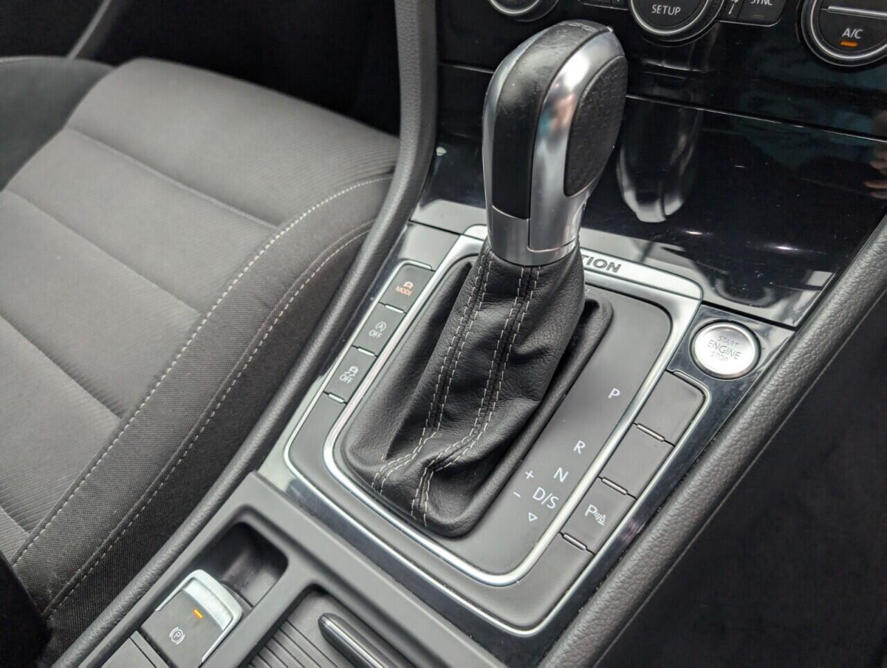 Used Volkswagen Golf 2019 for sale - 76425081: Photo 17