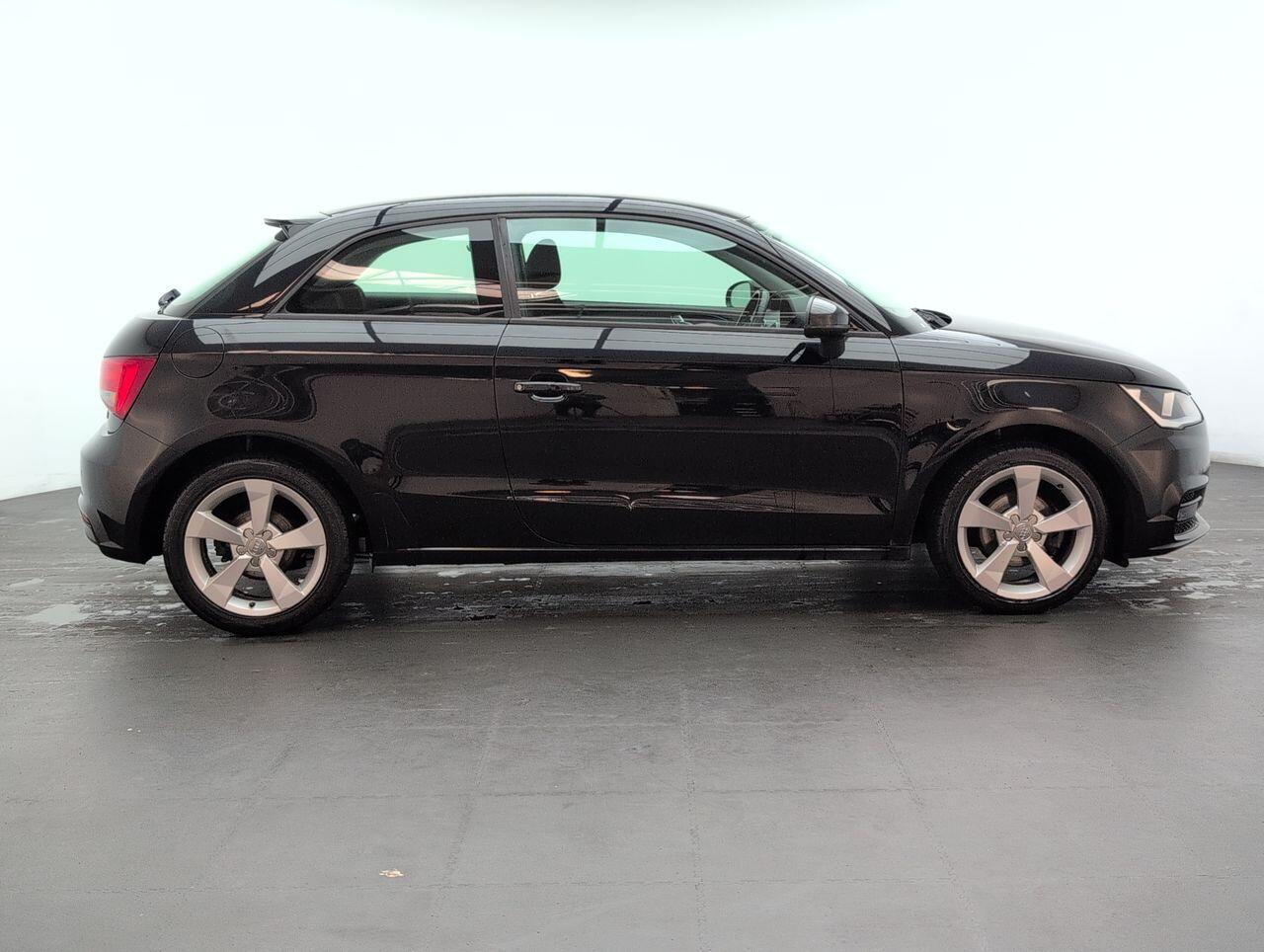 Used Audi A1 2018 for sale - 76422961: Photo 9