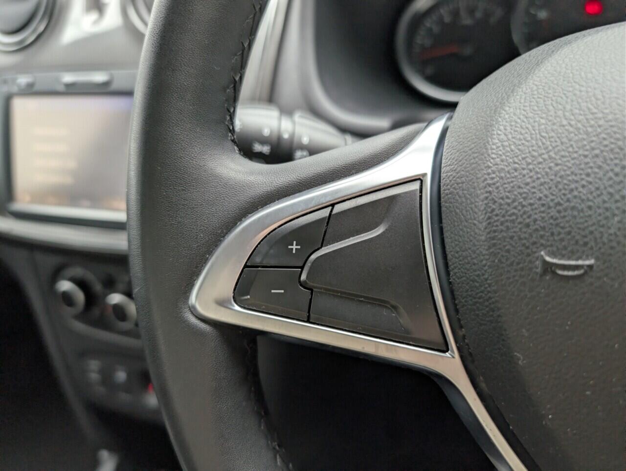 Used Dacia Sandero Stepway 2018 for sale - 76742925: Photo 18