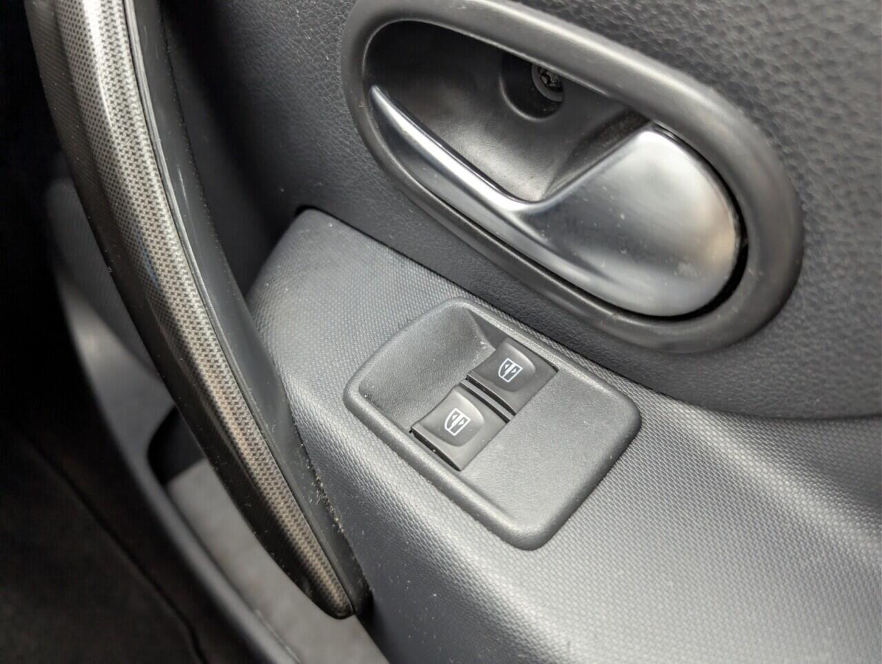 Used Dacia Sandero Stepway 2018 for sale - 76742925: Photo 21