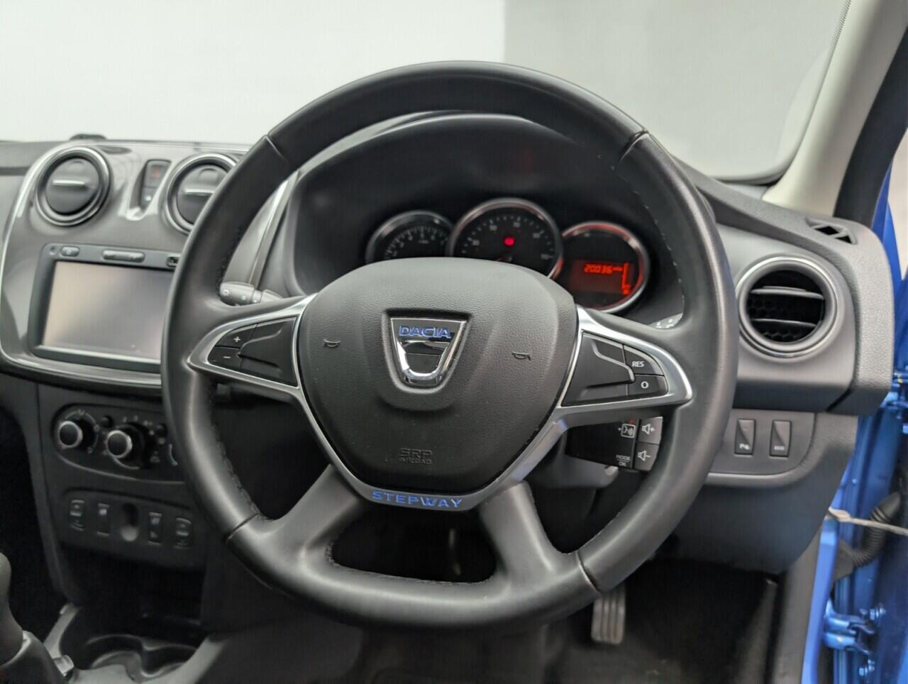 Used Dacia Sandero Stepway 2018 for sale - 76742925: Photo 22