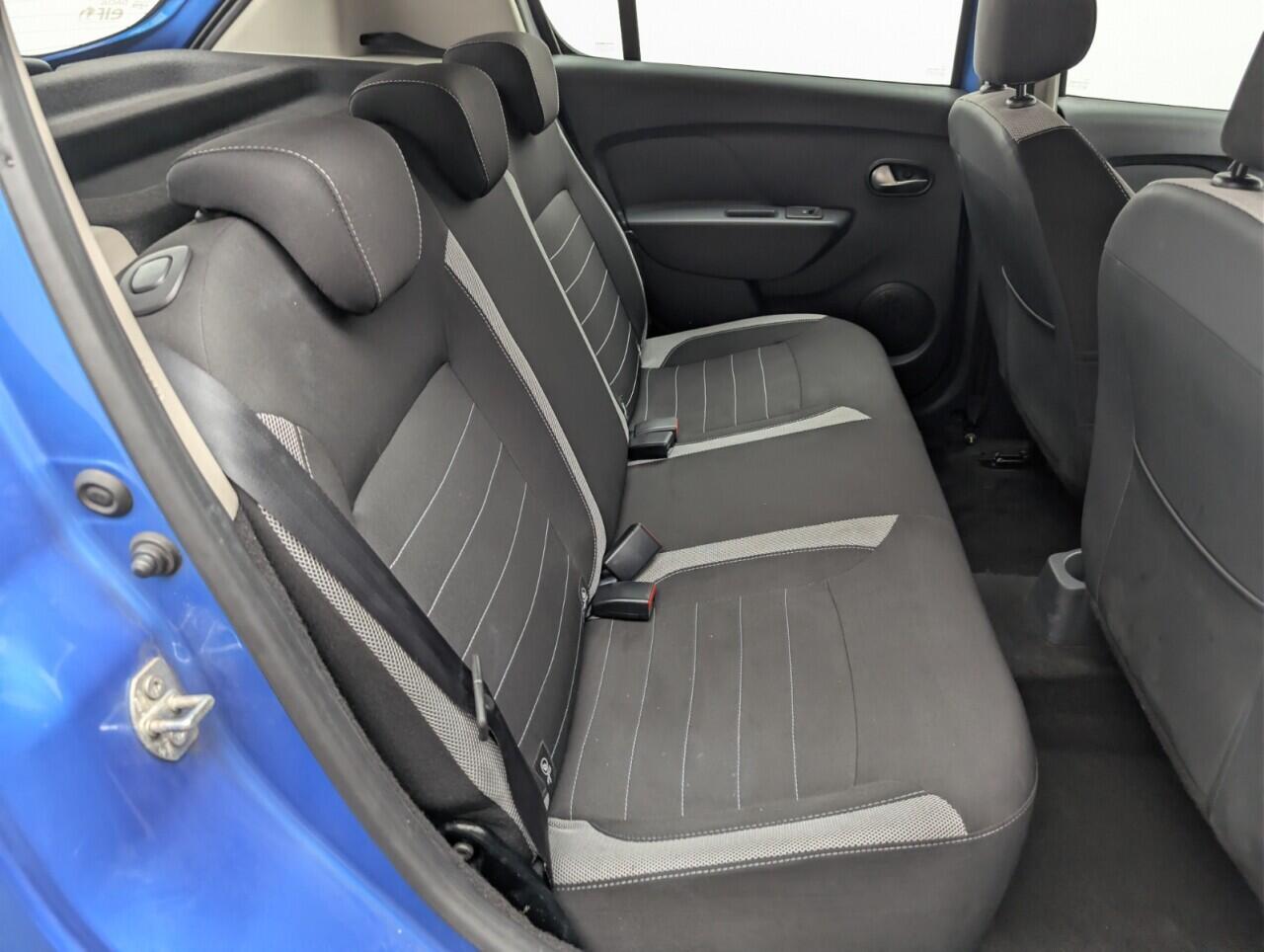 Used Dacia Sandero Stepway 2018 for sale - 76742925: Photo 24