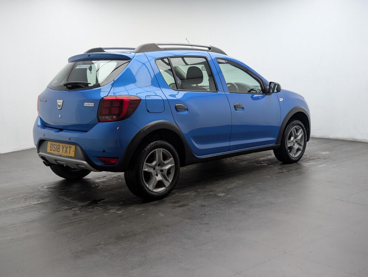 Used Dacia Sandero Stepway 2018 for sale - 76742925: Photo 8