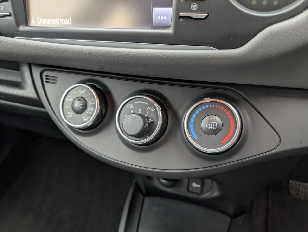 Used Toyota Yaris 2019 for sale - 76422569: Photo 16