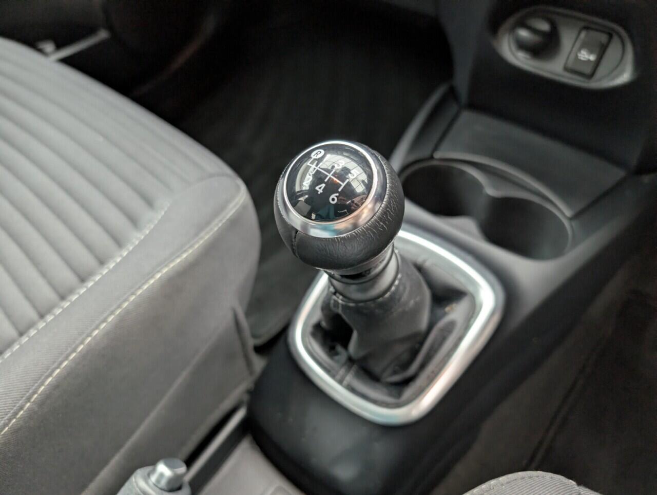 Used Toyota Yaris 2019 for sale - 76422569: Photo 17