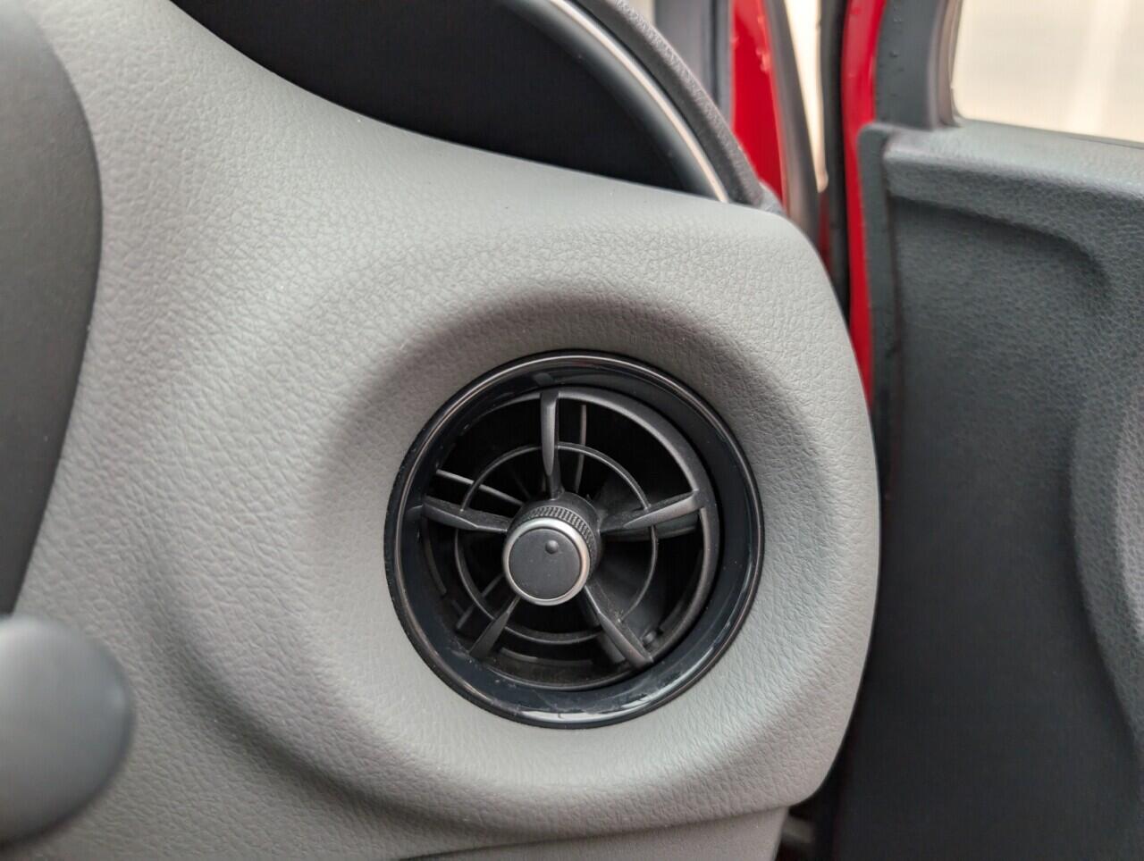 Used Toyota Yaris 2019 for sale - 76422569: Photo 21