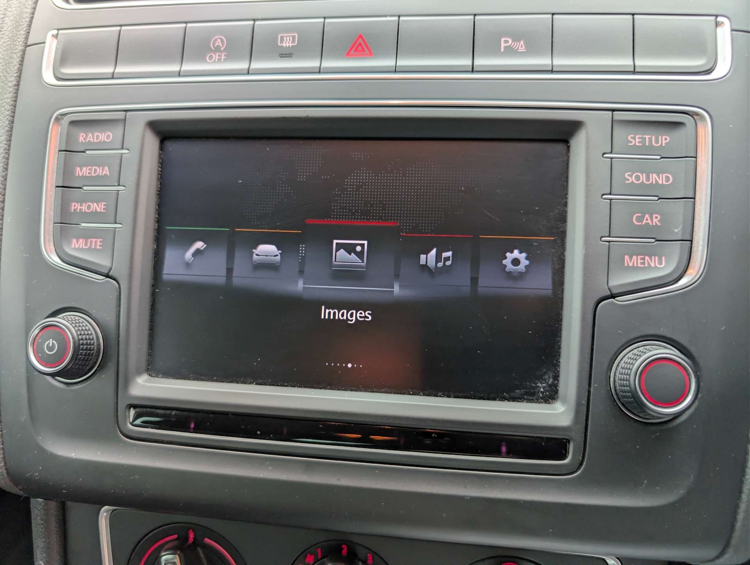 Used Volkswagen Polo 2016 for sale - 77988280: Photo 17