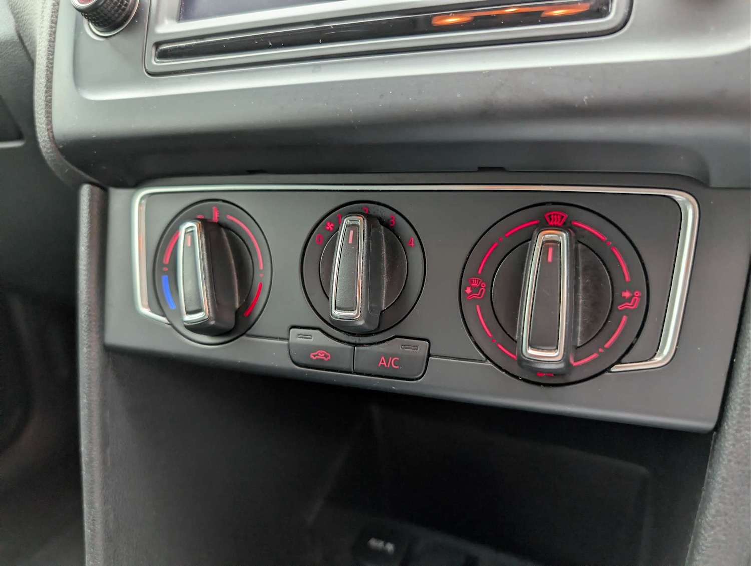 Used Volkswagen Polo 2016 for sale - 77988280: Photo 19