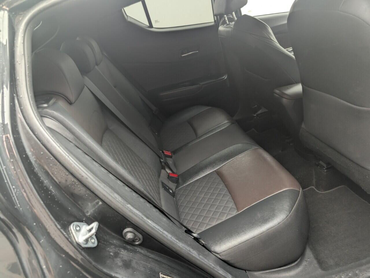 Used Toyota C-HR 2018 for sale - 76456805: Photo 25