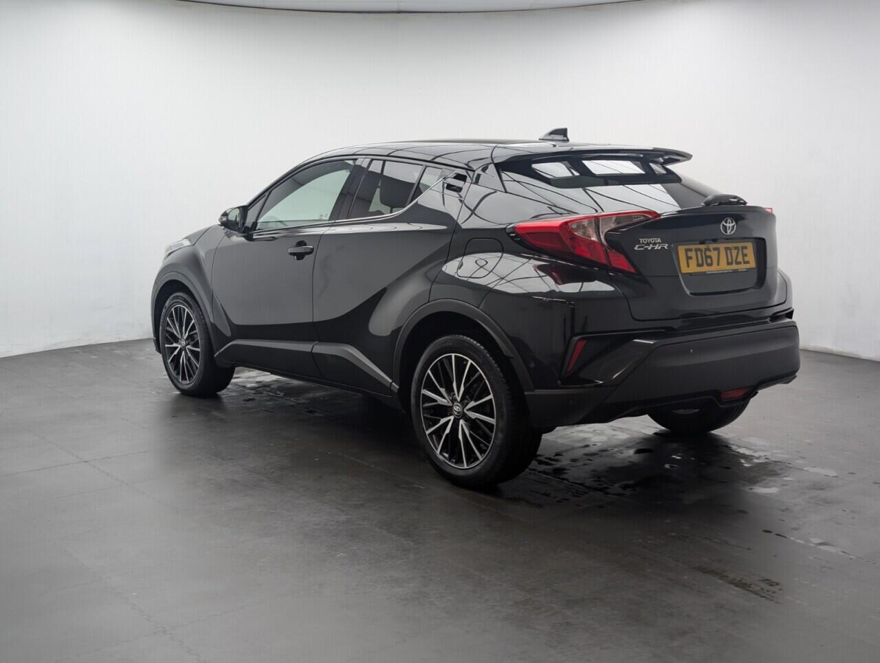 Used Toyota C-HR 2018 for sale - 76456805: Photo 6