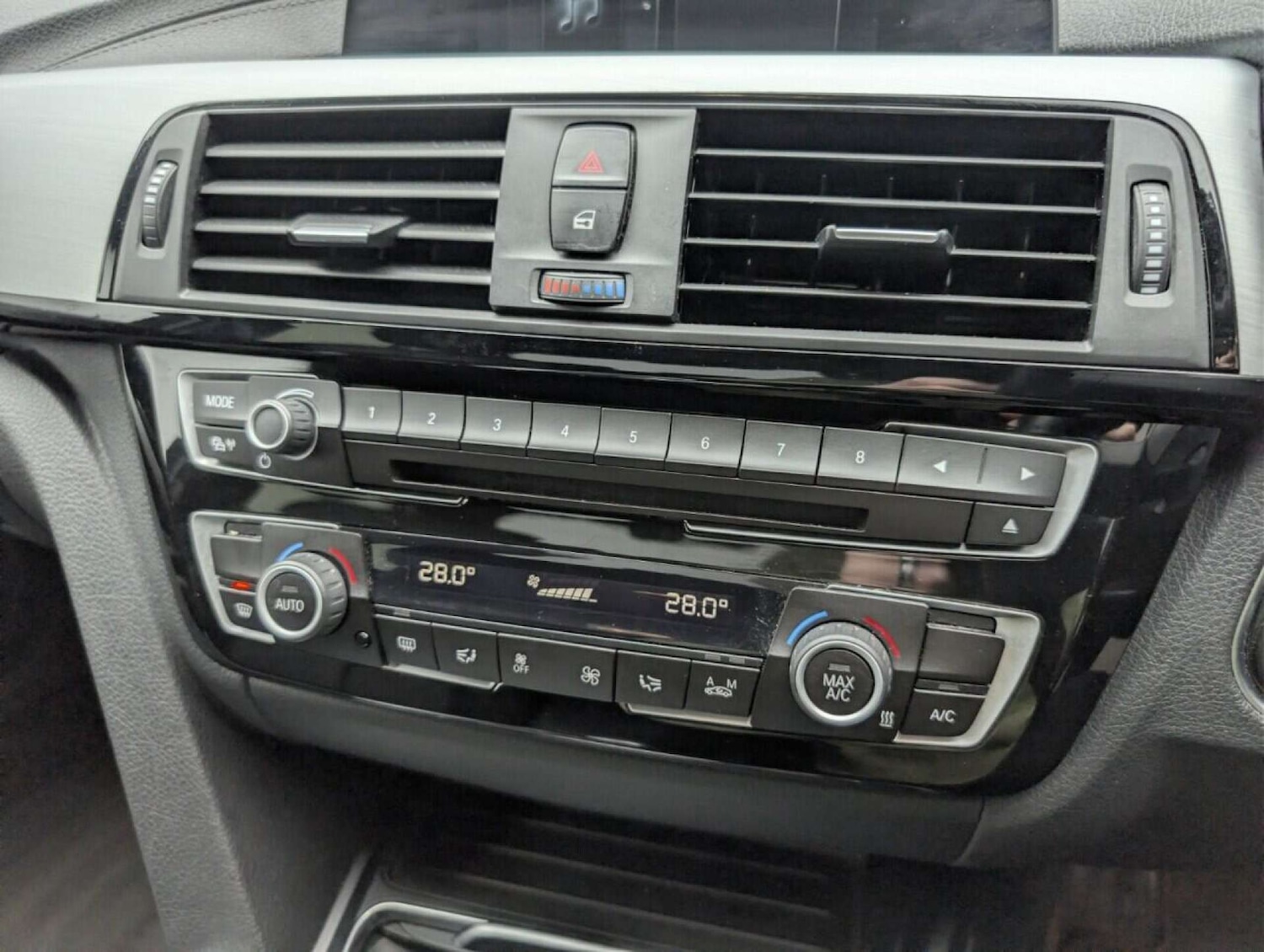 Used BMW 3 Series 2018 for sale - 77714289: Photo 14