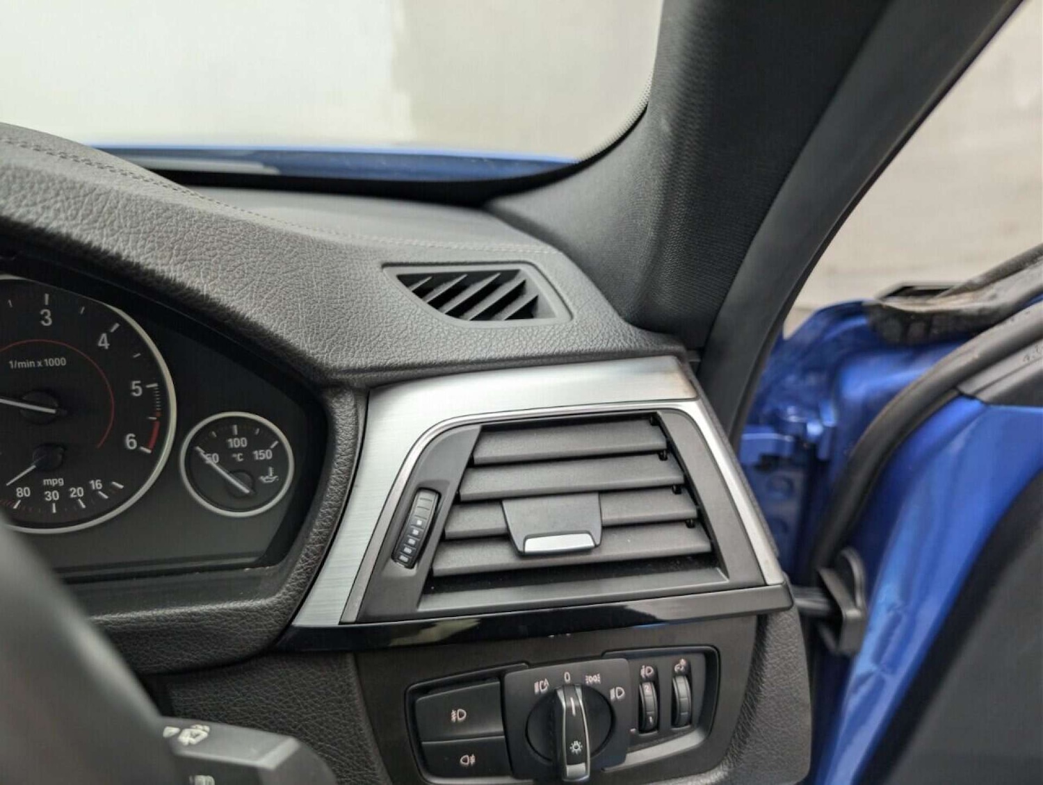 Used BMW 3 Series 2018 for sale - 77714289: Photo 17