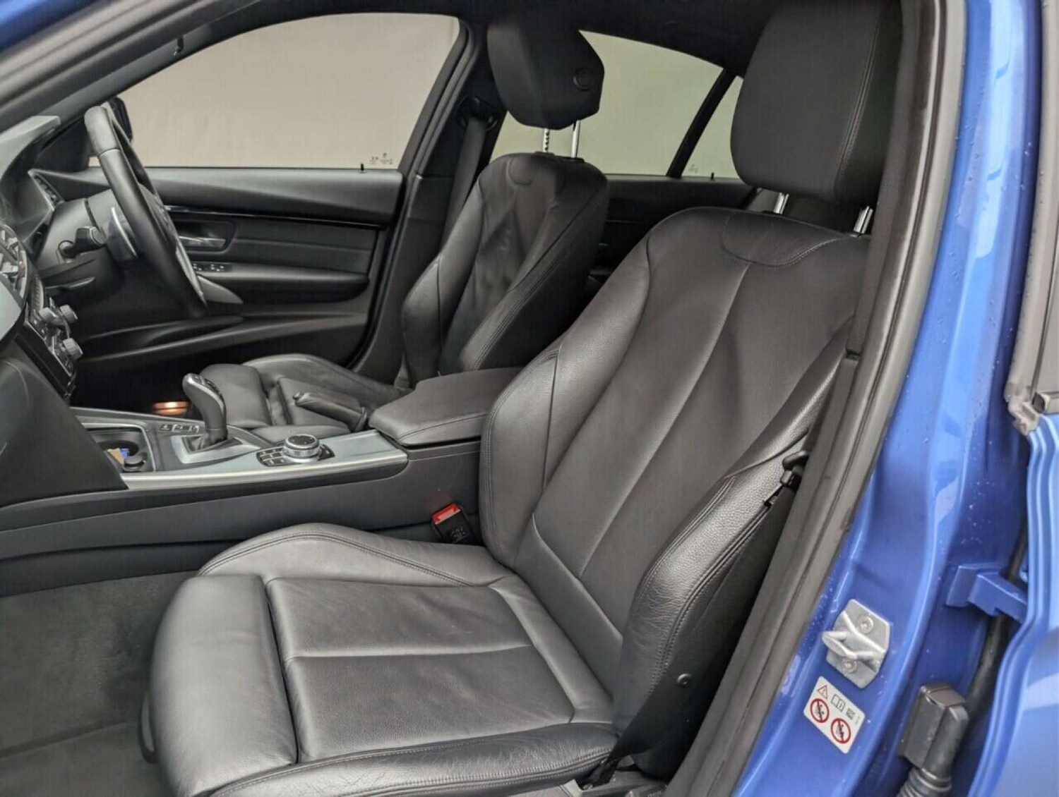 Used BMW 3 Series 2018 for sale - 77714289: Photo 24