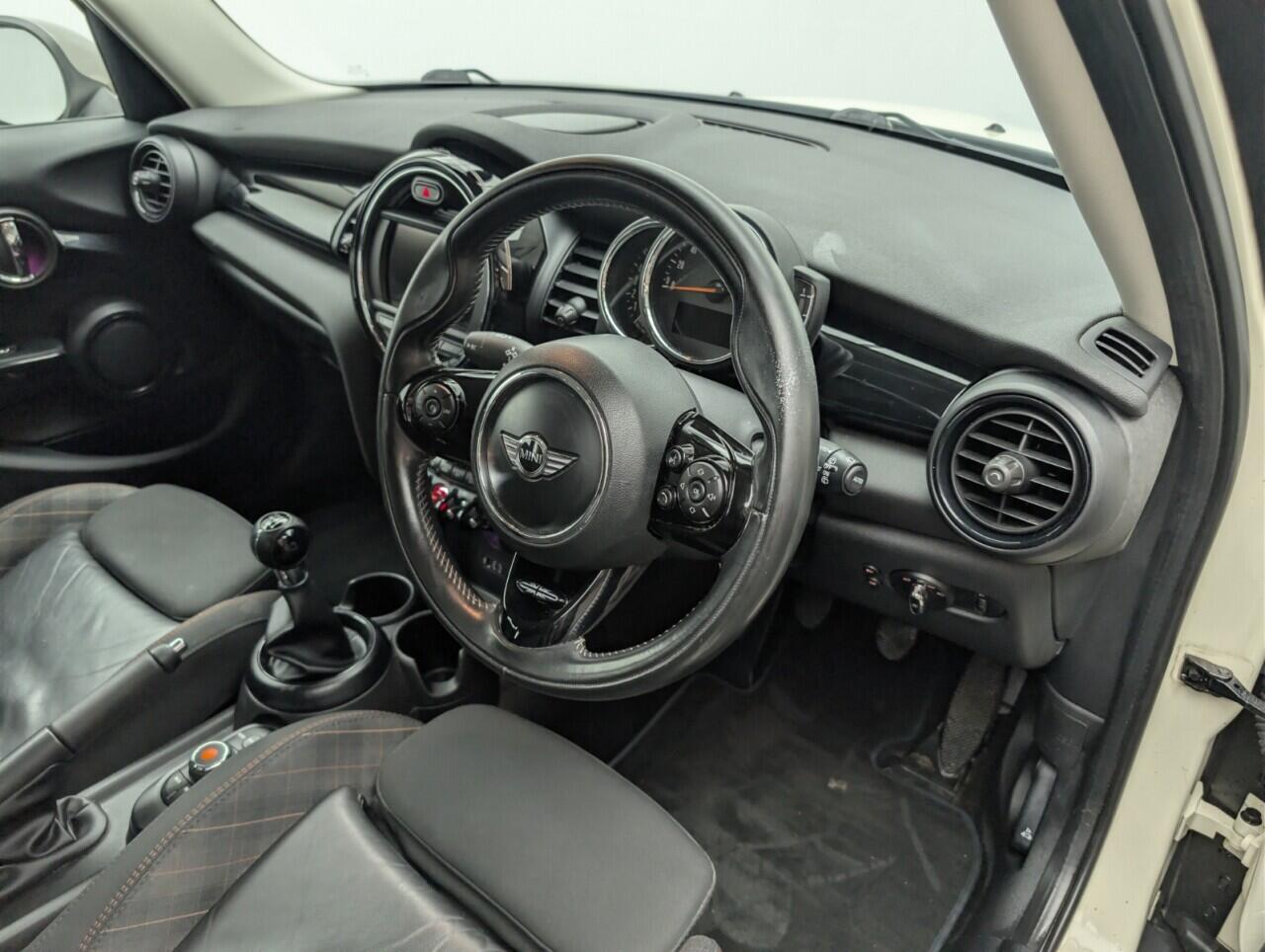 Used MINI Hatch 2018 for sale - 76780815: Photo 10