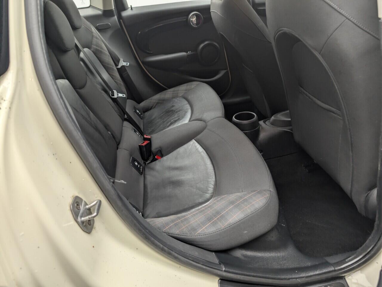 Used MINI Hatch 2018 for sale - 76780815: Photo 23