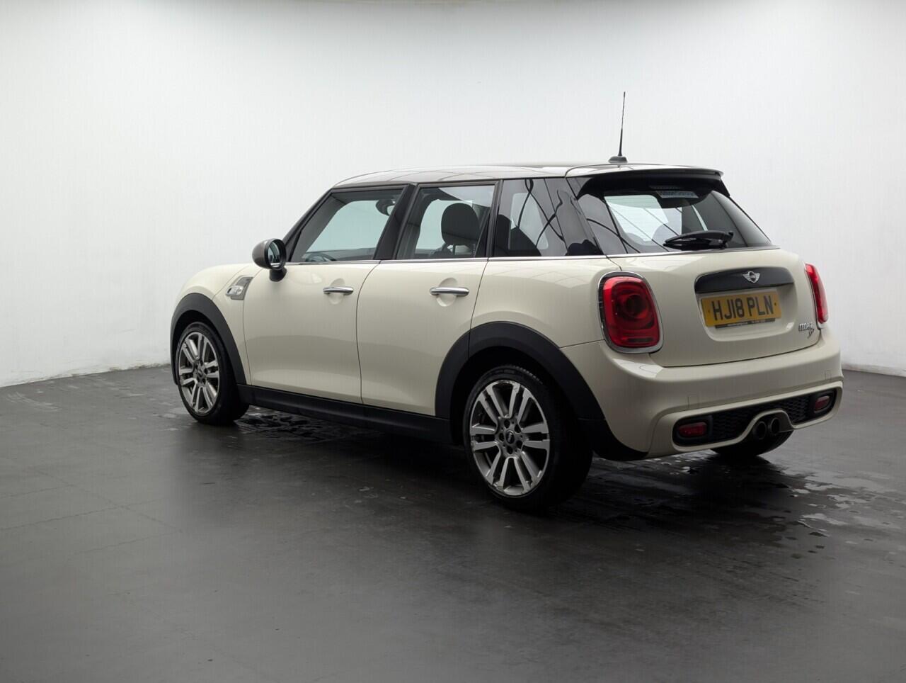 Used MINI Hatch 2018 for sale - 76780815: Photo 6