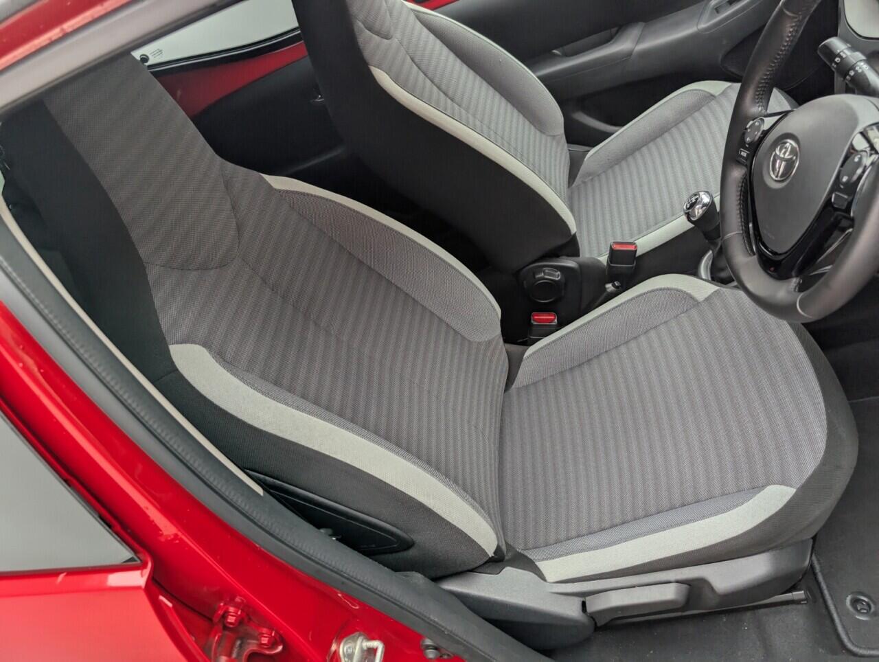 Used Toyota AYGO 2020 for sale - 76424585: Photo 12