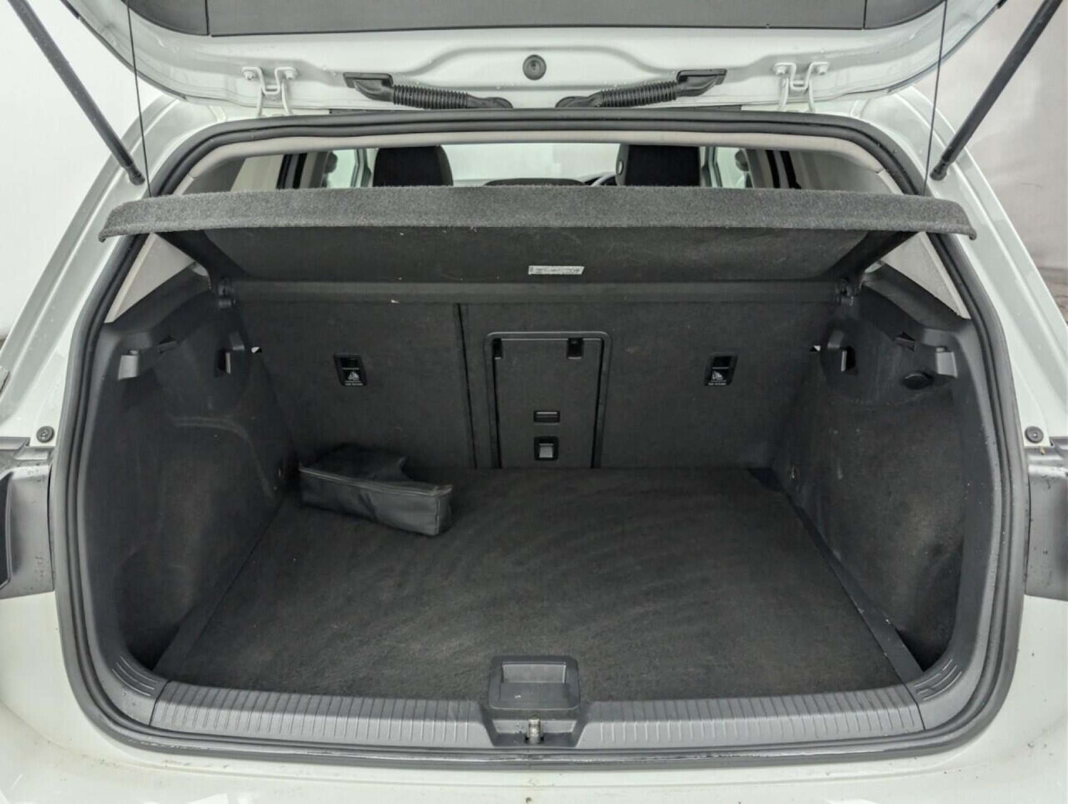 Used Volkswagen Golf 2021 for sale - 77766950: Photo 24