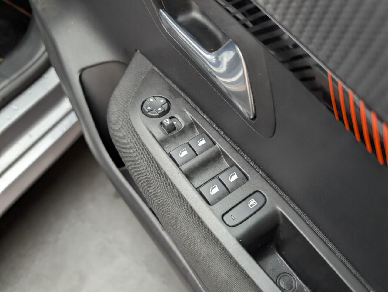 Used Peugeot E-208 2022 for sale - 76700852: Photo 19