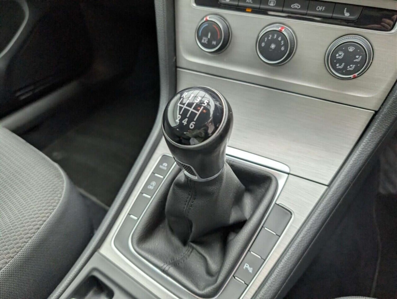 Used Volkswagen Golf 2016 for sale - 77714589: Photo 16