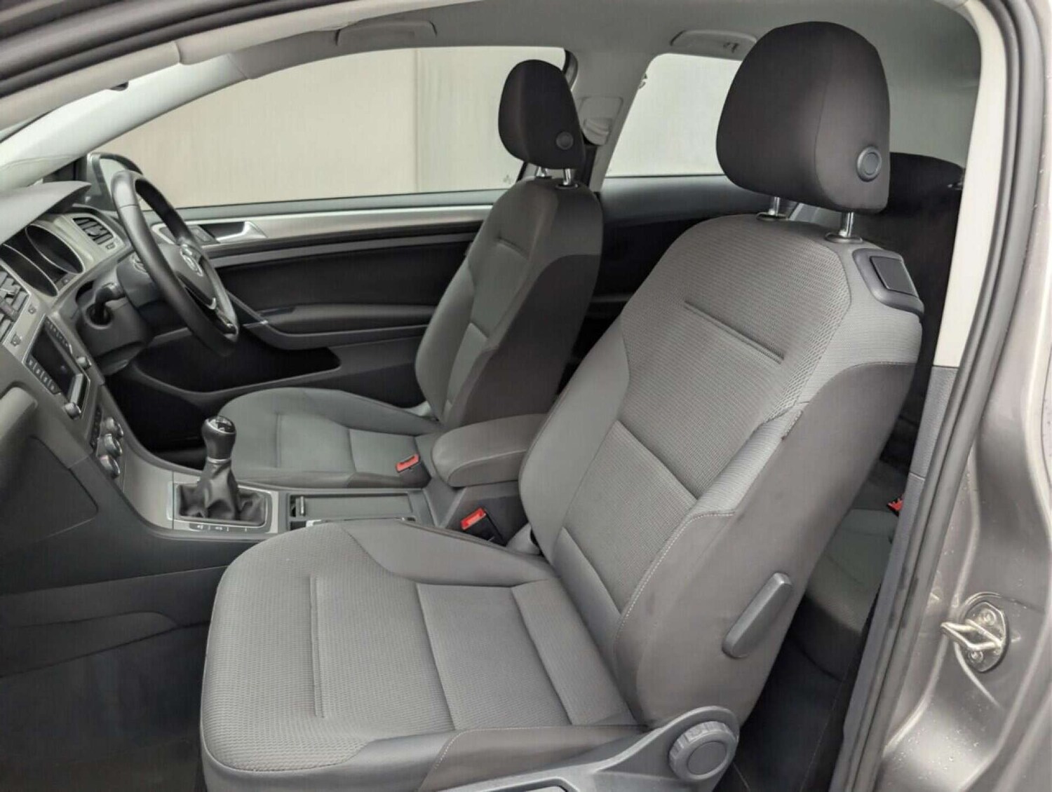 Used Volkswagen Golf 2016 for sale - 77714589: Photo 24